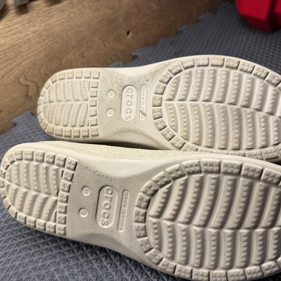 Crocs Santa Cruz Mens Size 9 Casual Loafer Slip On Brown Canvas shoes 202056 - Picture 5 of 6